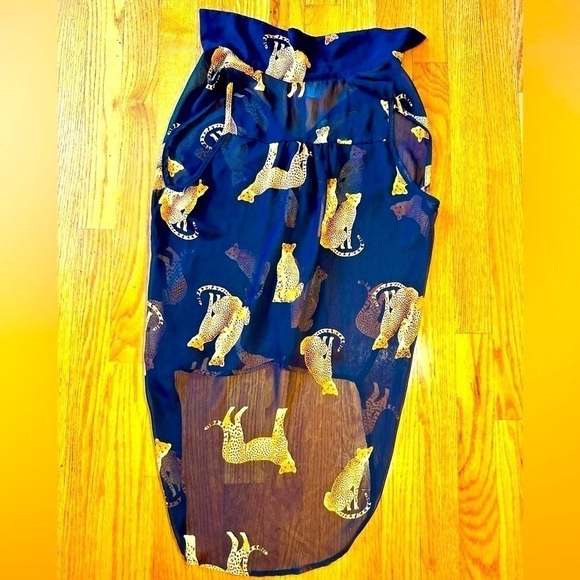 A’gaci New Ladies Sheer Cheetah Print top | So unique! 🤩 - Picture 2 of 12